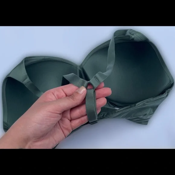 Like-New Body by Victoria 🫒 Uplift No Wire Racerback Bralette - Picture 6 of 10